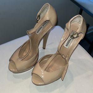 Super sexy Steve Madden heels !!